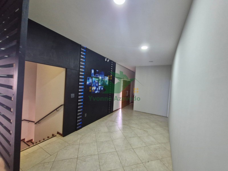 Prédio Inteiro para alugar, 200m² - Foto 2