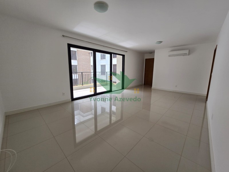 Apartamento para alugar com 3 quartos, 142m² - Foto 11